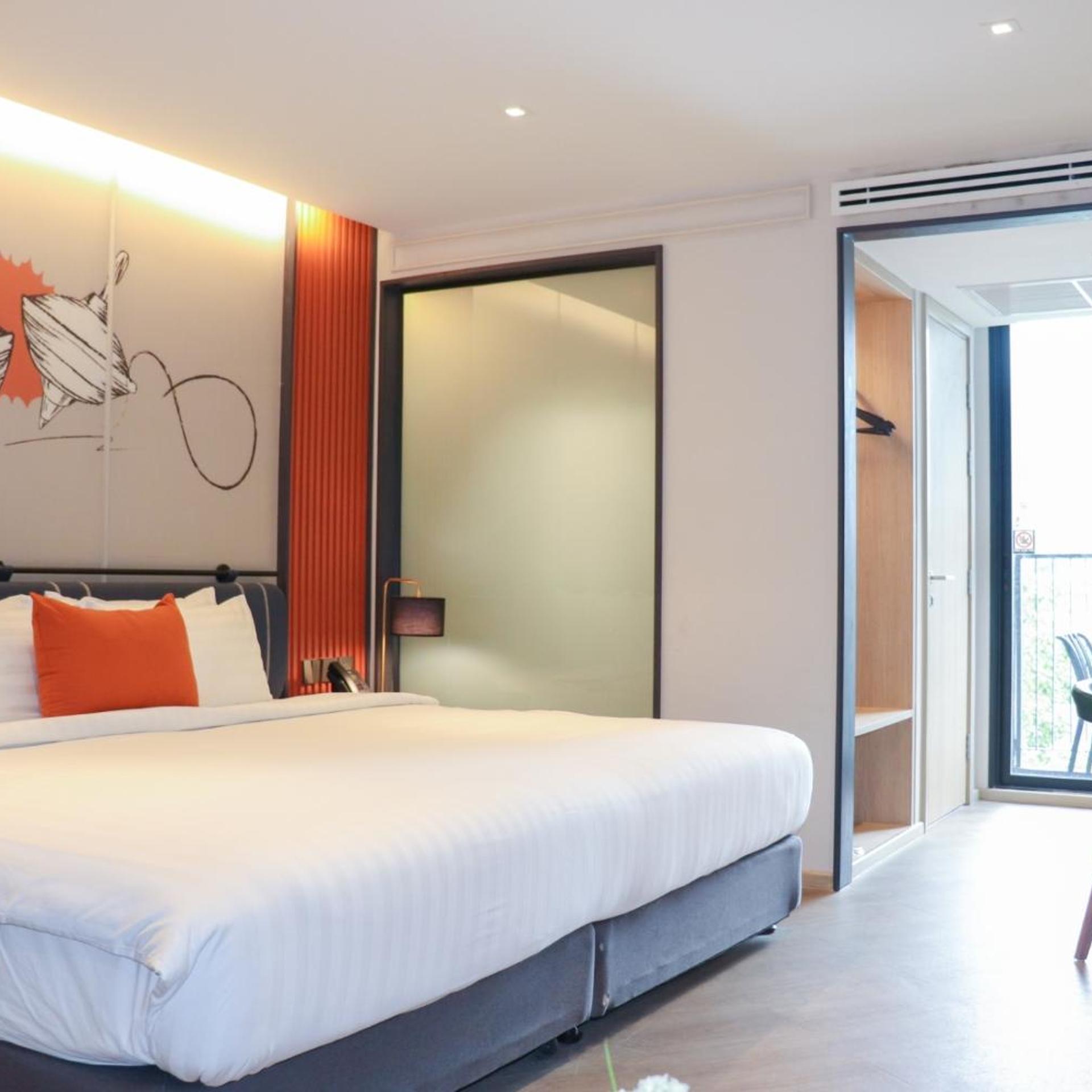 Deluxe, Double Bed, with View