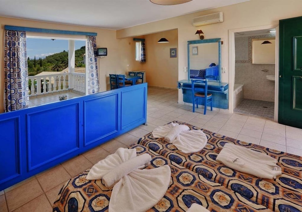 Rebeccas Village Corfu 7/50