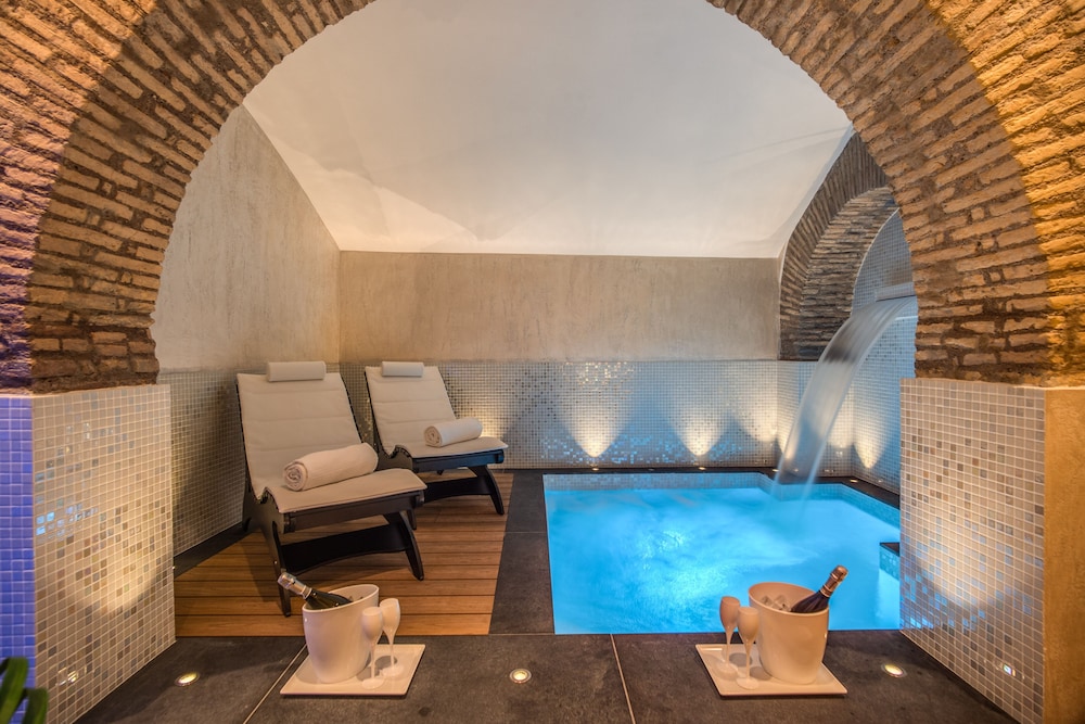 Boutique Relais Barozzi 51/68