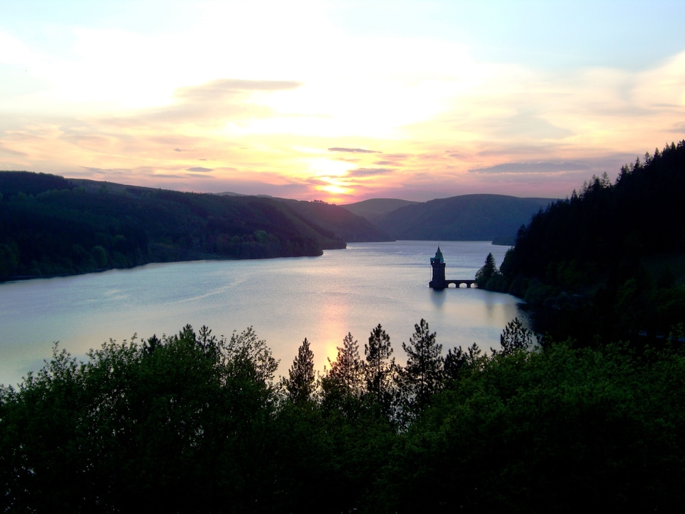 Lake Vyrnwy Hotel And Spa 30/33