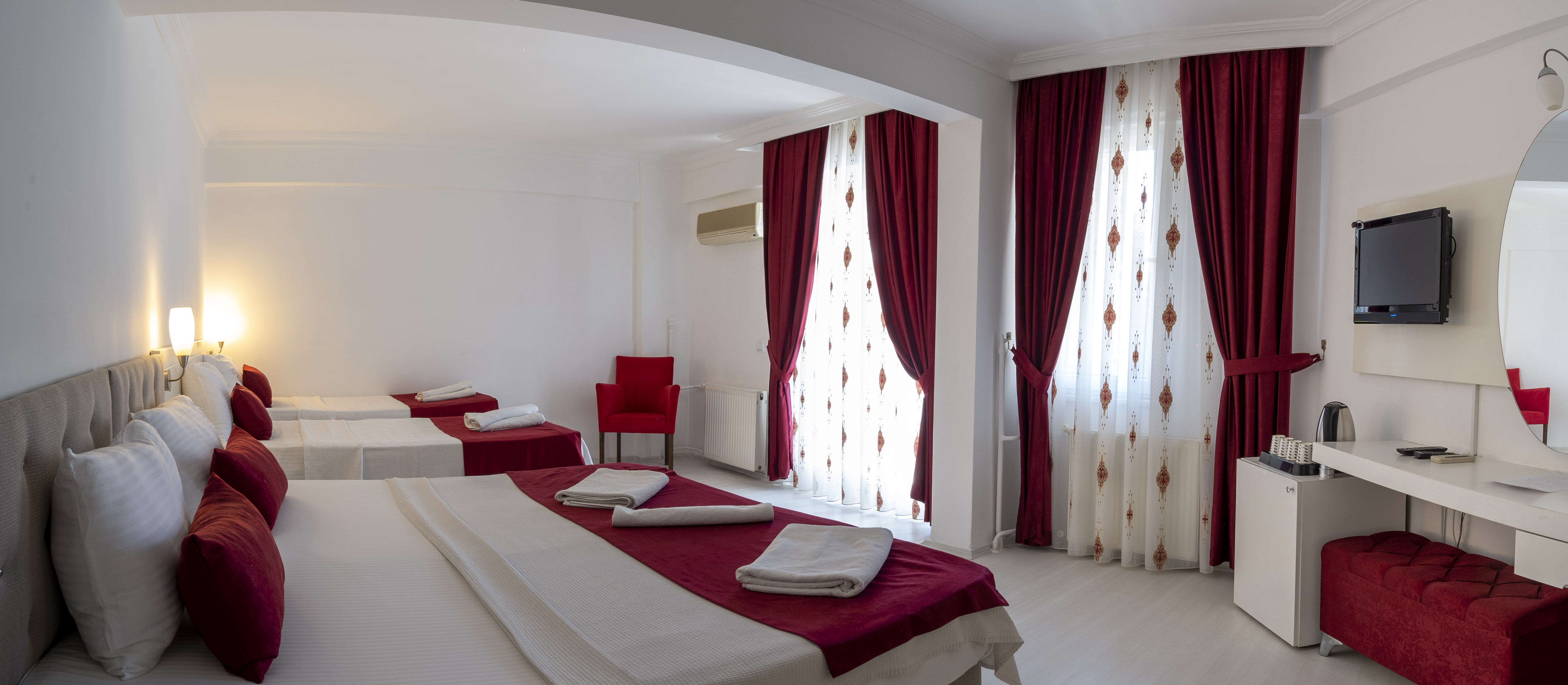 Room, King Bed, 3 Beds