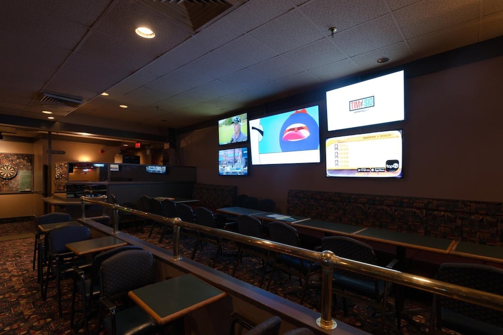 Travelodge by Wyndham Winnipeg Airport West 23/26