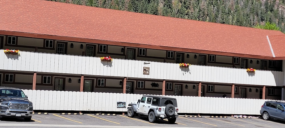 Hot Springs Inn 43/50