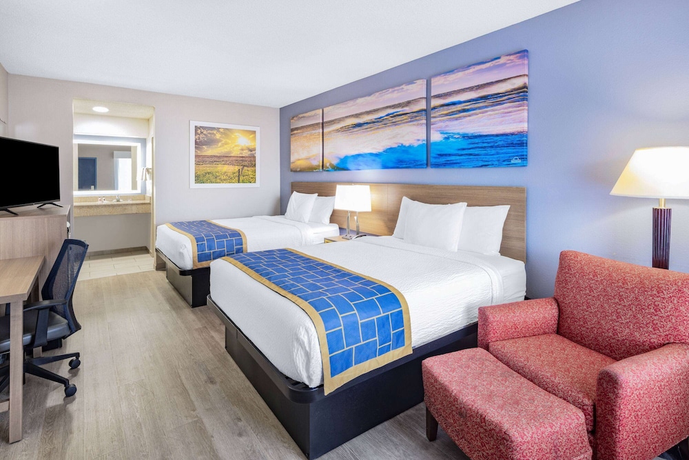 Room, 2 Queen Beds