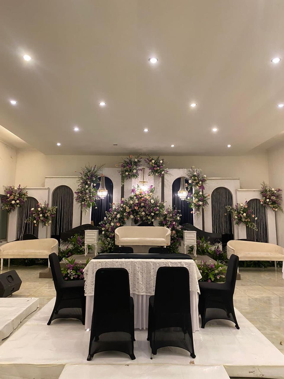 Charaka Hotel 21/30