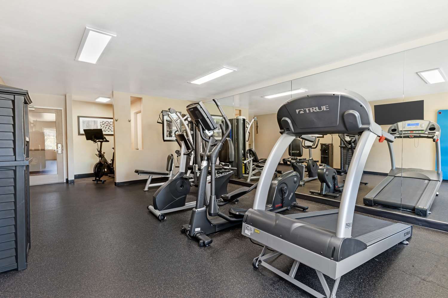 Best Western Plus Heritage Inn 22/40