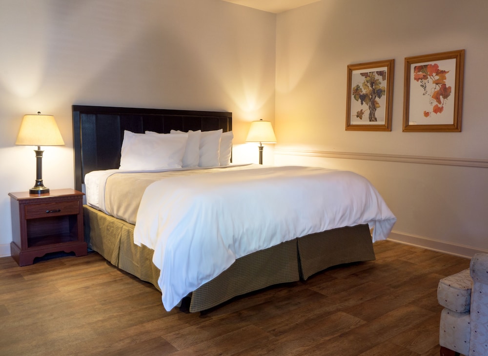 Wine Country Inn 11/43