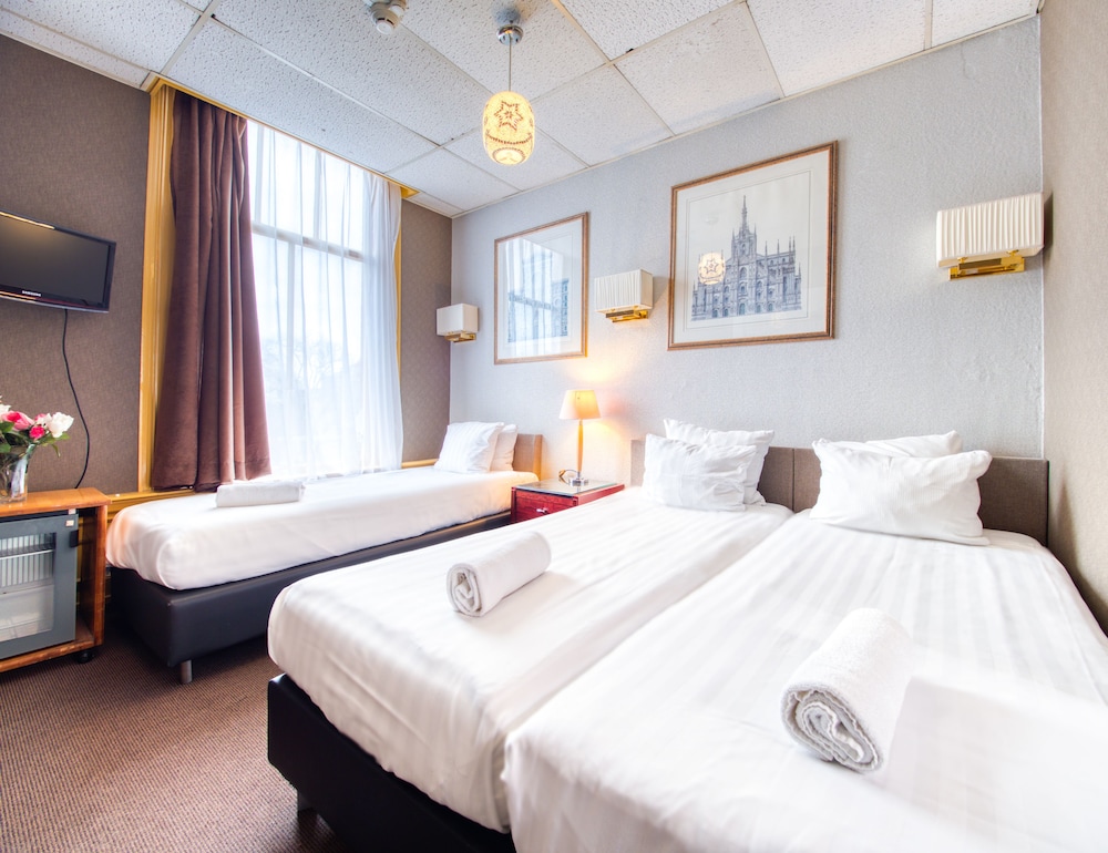 Di-Ann Hotel 36/67
