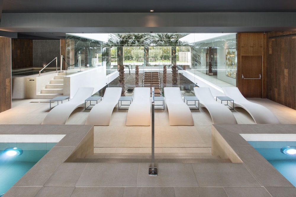 The Oasis by Don Carlos Resort 34/41