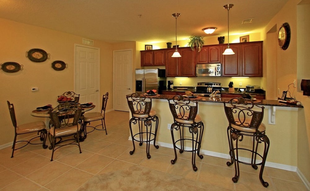 Orlando Vista Cay Executive 3BR Villa 49/75
