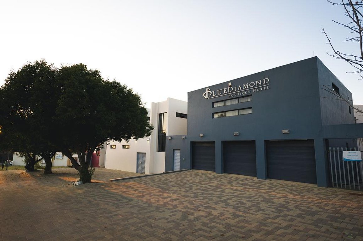 Blue Diamond Boutique Hotel 35/36