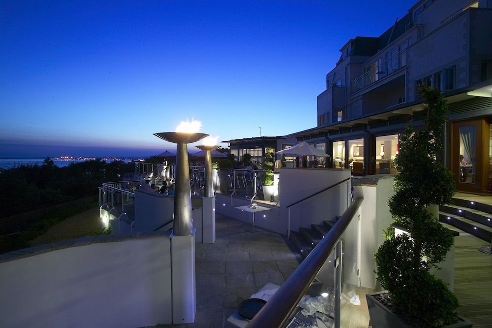 Harbour Heights Hotel 5/50