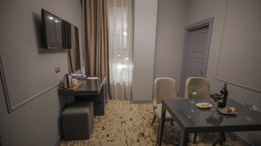 TEATRO ROOMS HOTEL 46/50