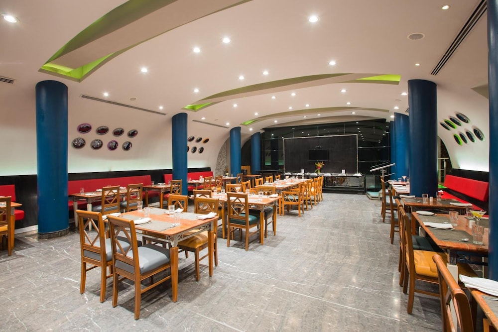 Residency Club 25/44