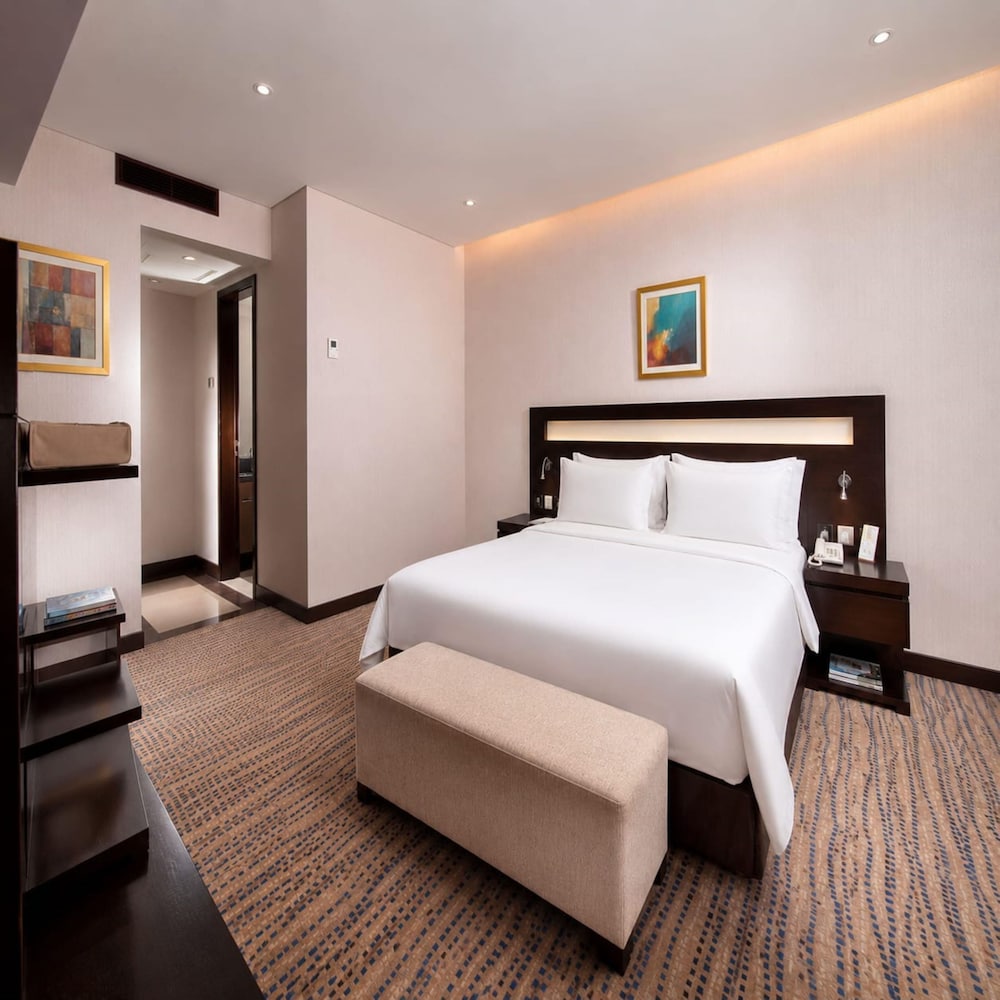 Golden Tulip Bahrain 22/78