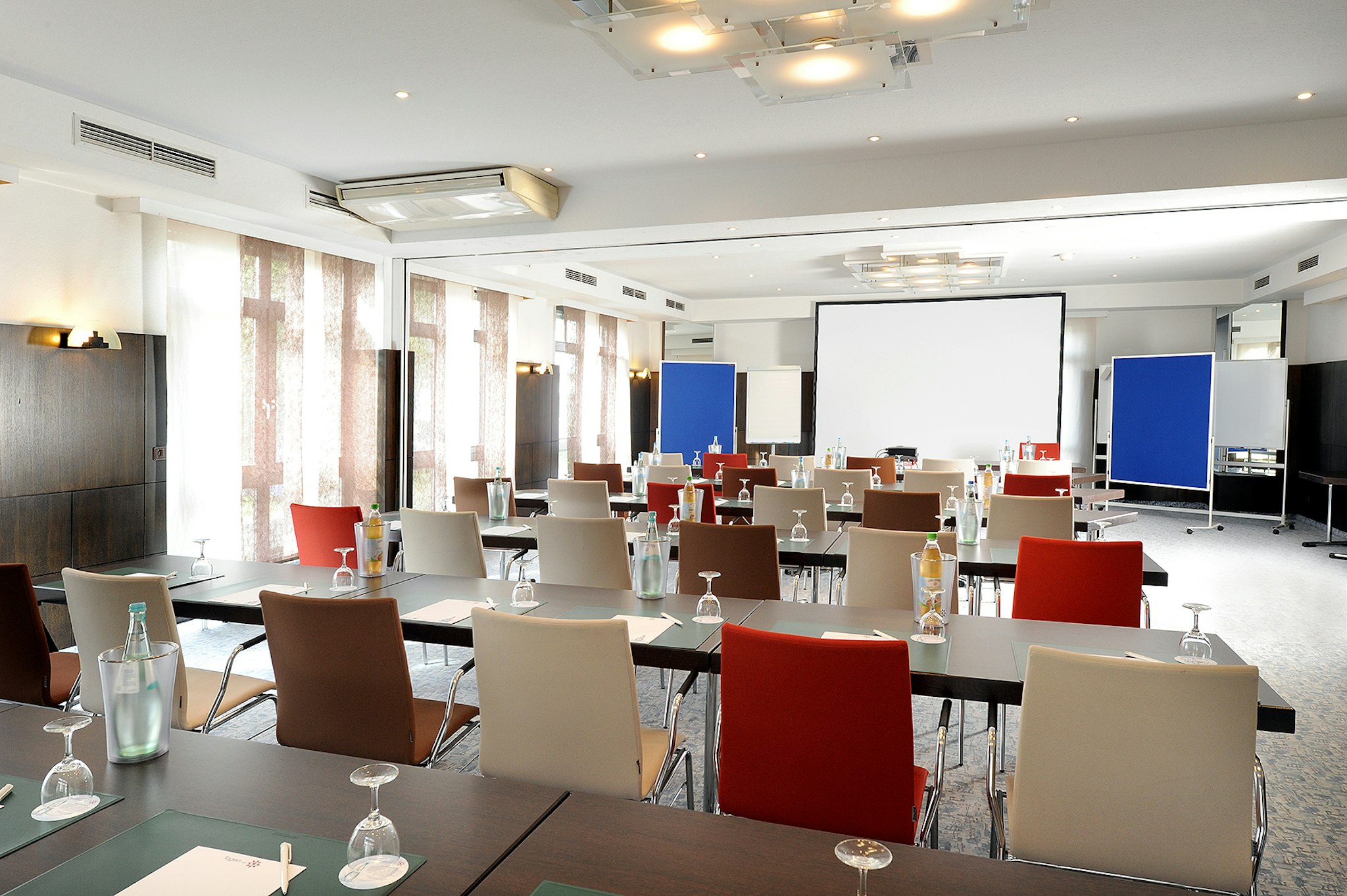 Dormero Hotel Dusseldorf 42/48
