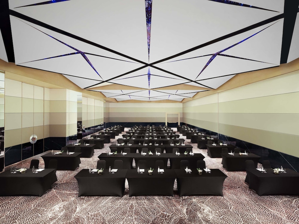 Novotel New Delhi City Centre 43/50