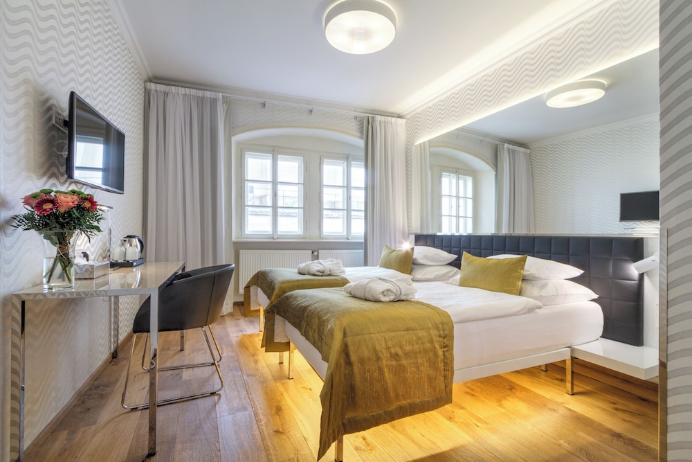 Hotel Golden Star 33/69