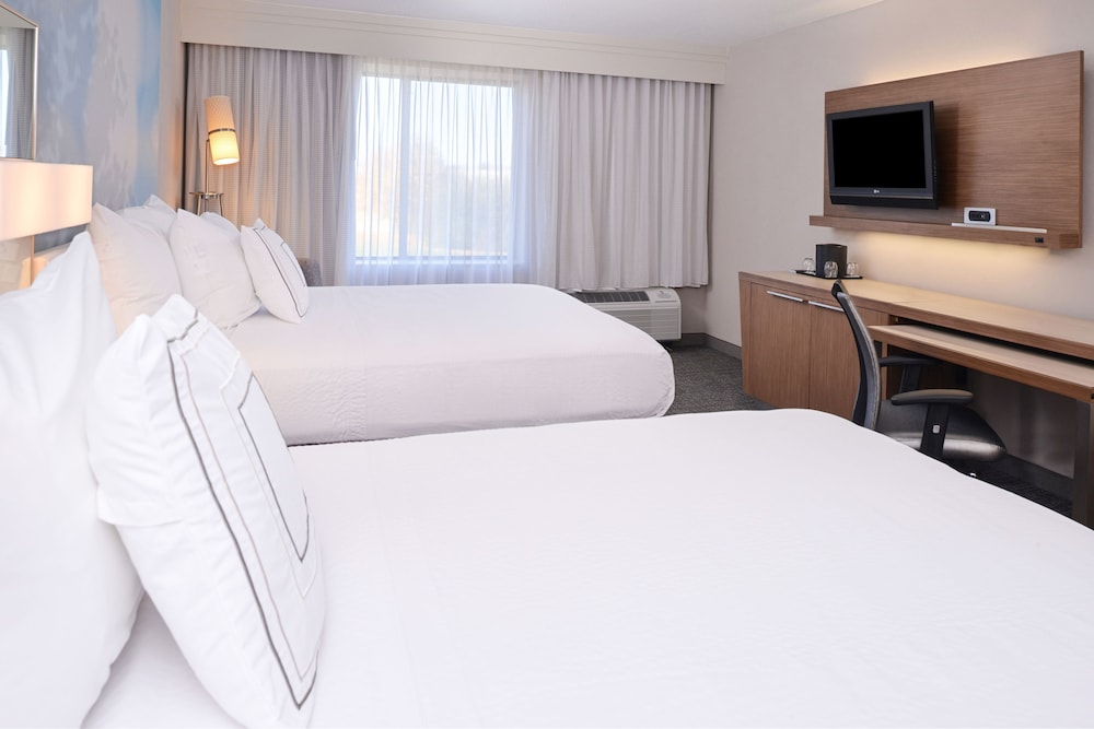 Country Inn & Suites by Radisson, Brown Deer - Milwaukee North 15/65