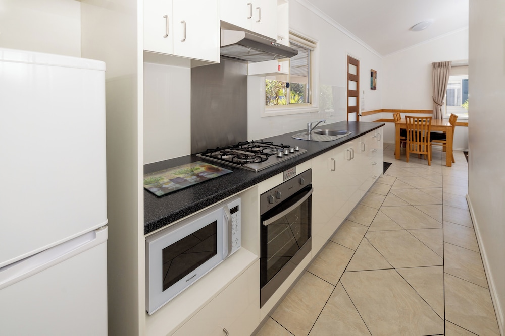 Middleton Beach Holiday Park 10/50