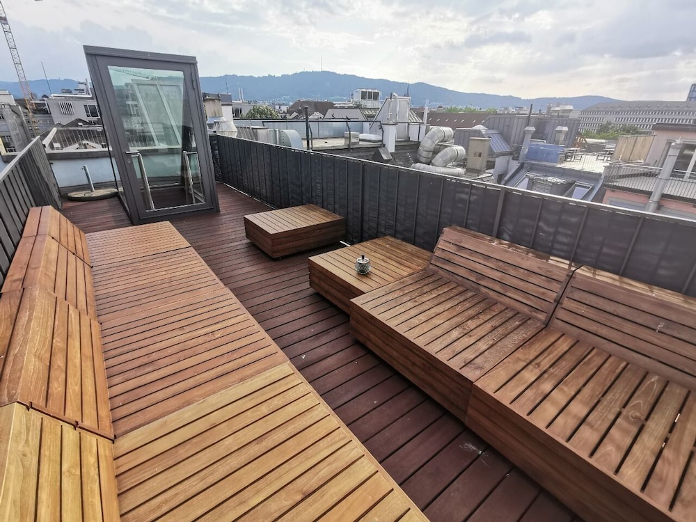 Historic City Center Apartment By Airhome 23/50