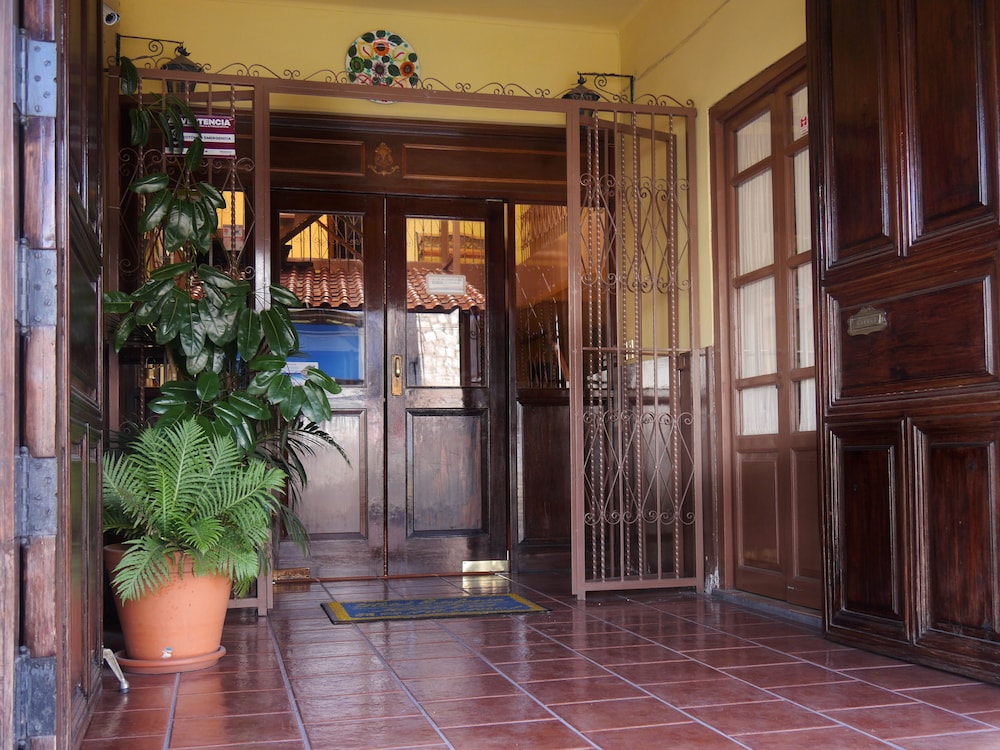 Hotel Estefania 8/45