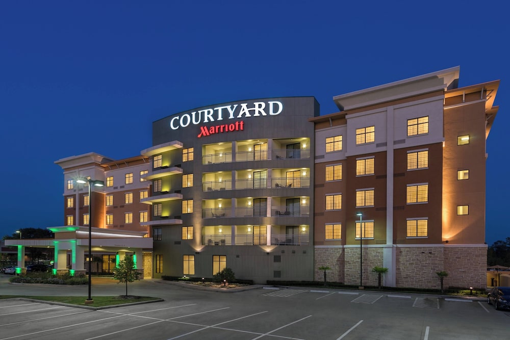 Courtyard Houston Kingwood 58/61