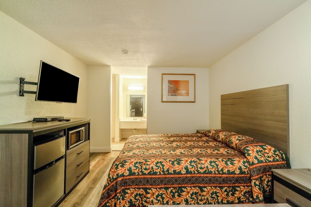 OYO Hotel Houston N Fm-1960 Champions TX 47/58
