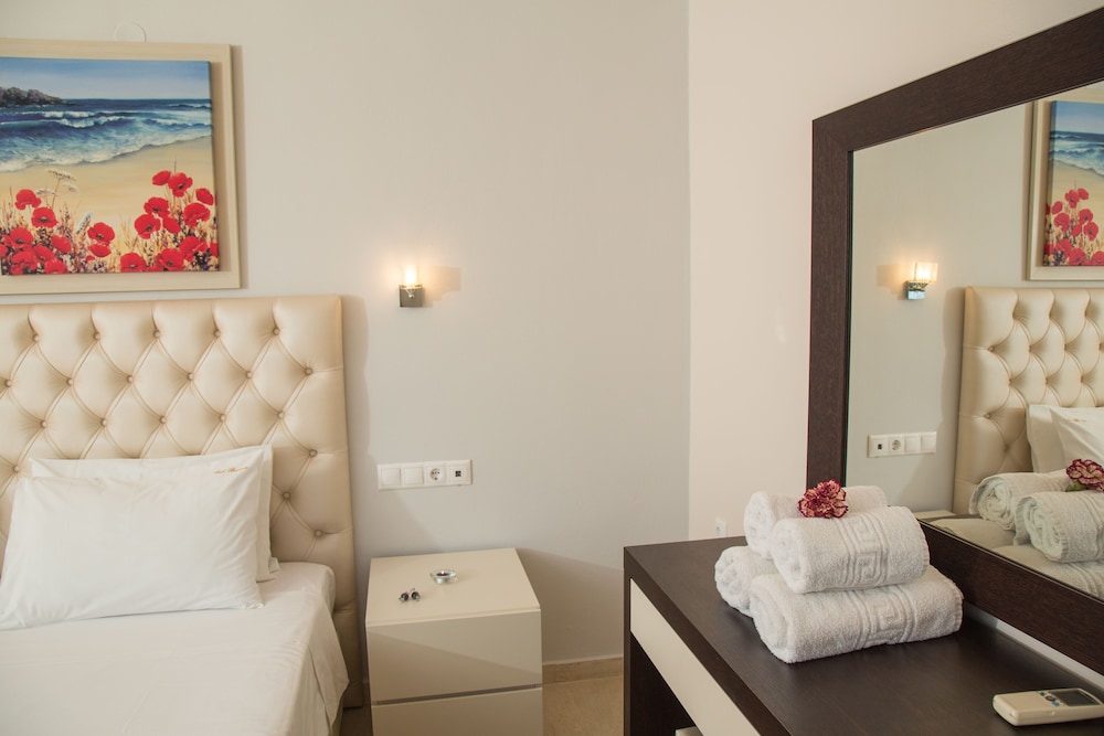 Brentanos Apartments - View Of Paradise 17/50