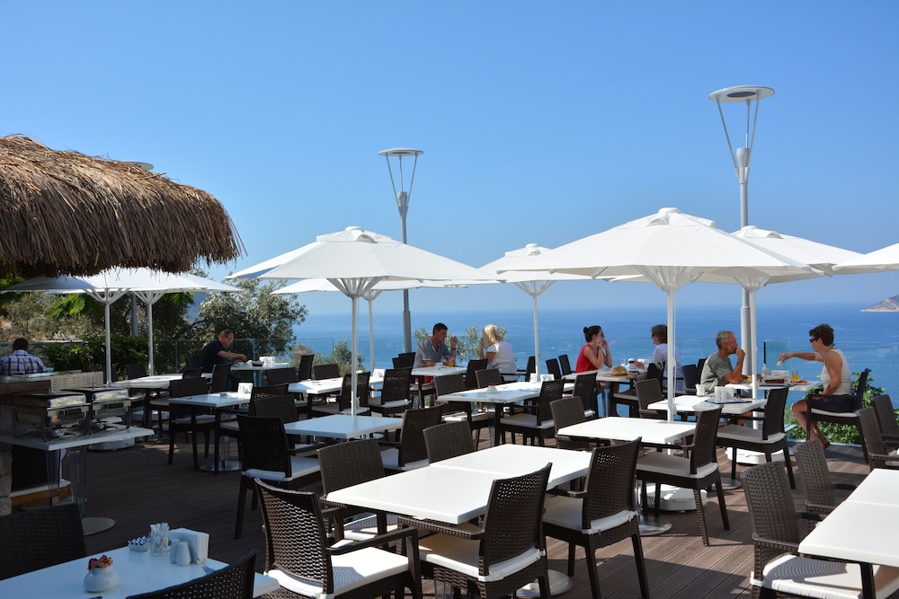 Kalamar Hotel 24/50
