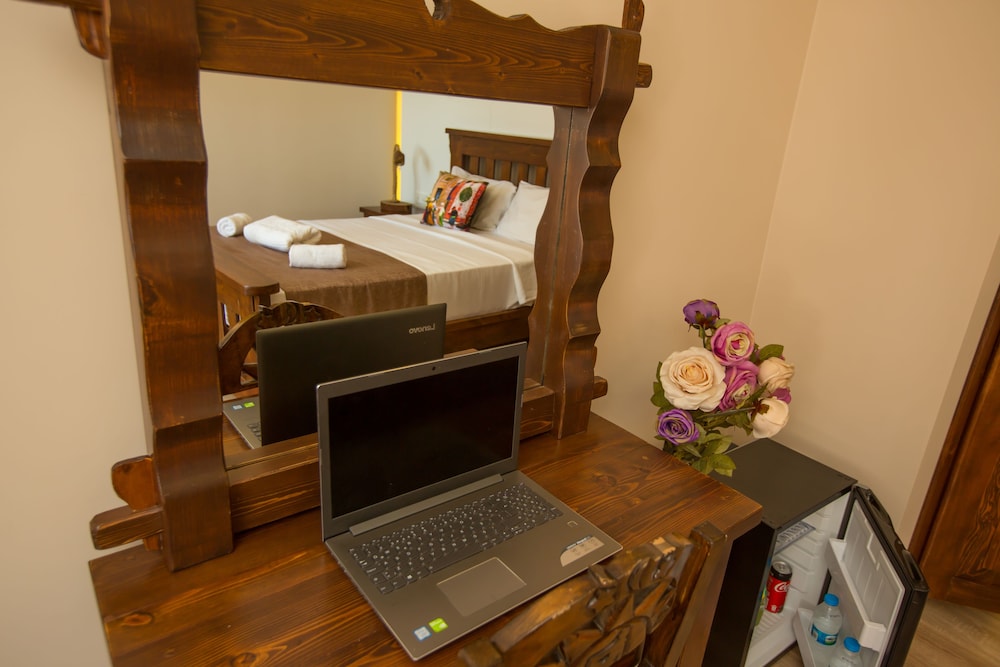 The Peraport Hotel 7/48