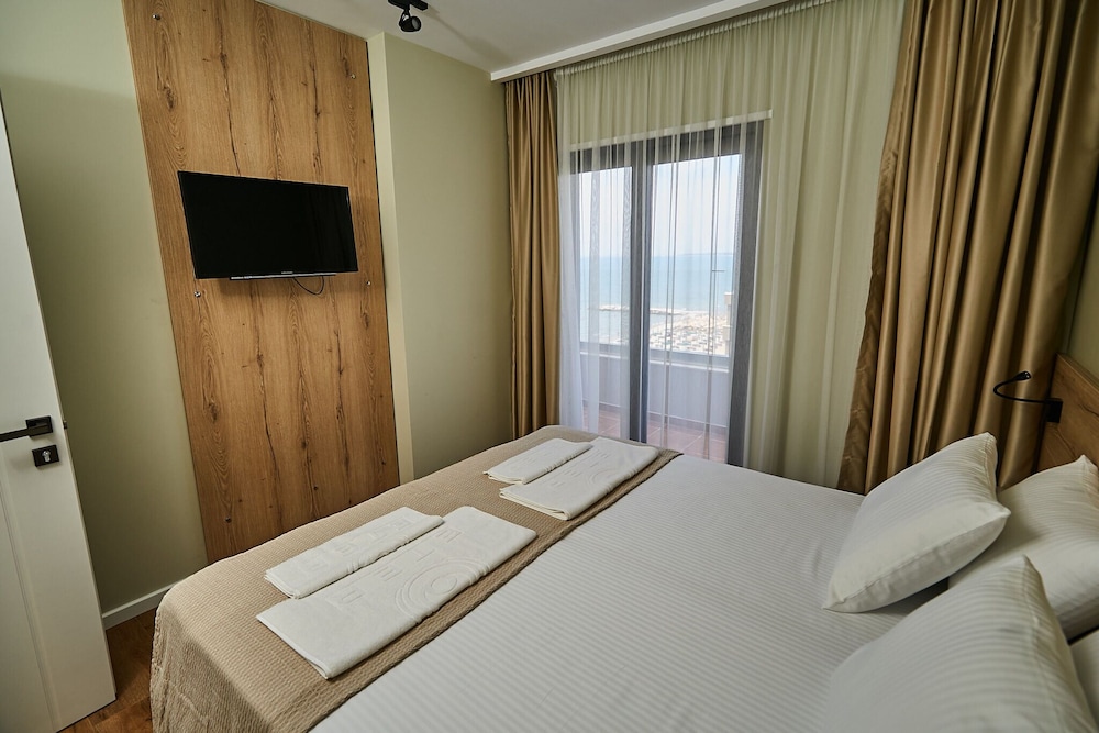 Eter Hotel 19/70
