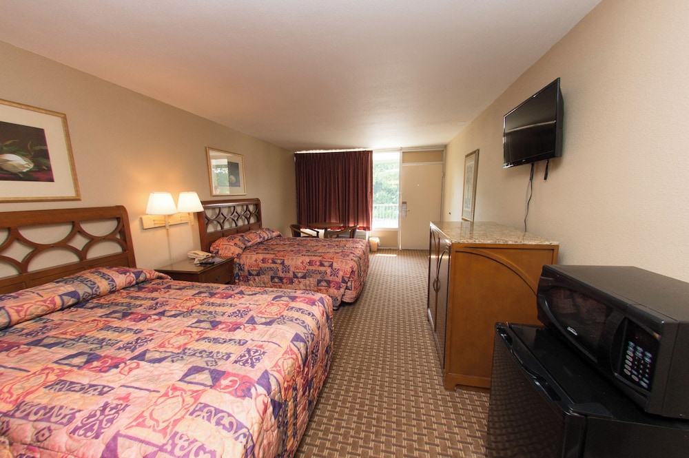 Hotel Audubon Baton Rouge Port Allen I-10 8/32