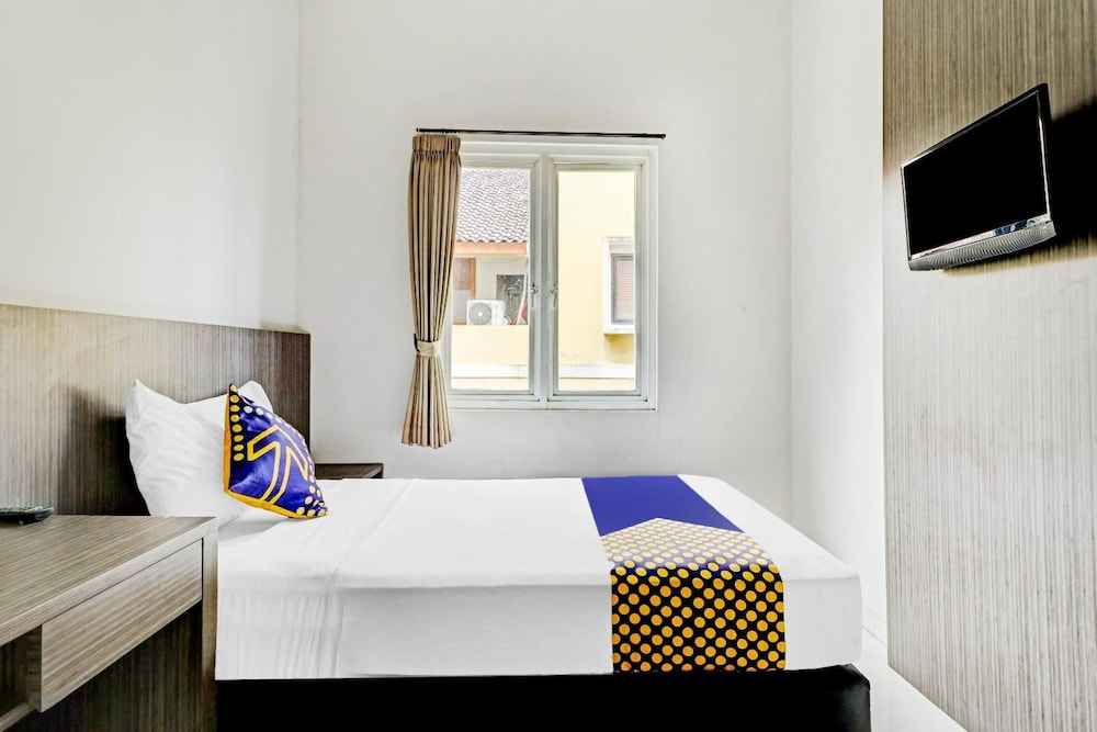 Hotel O Cihampelas Near Ciwalk Formerly D'River Guest House 19/30