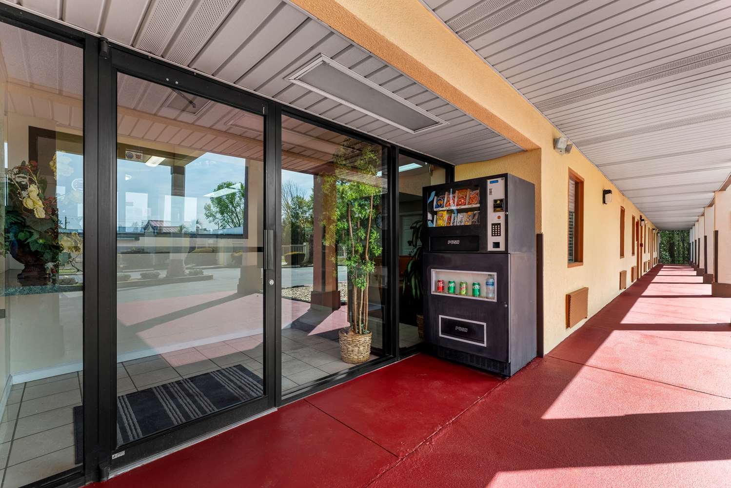 Americas Best Value Inn Montezuma 10/24