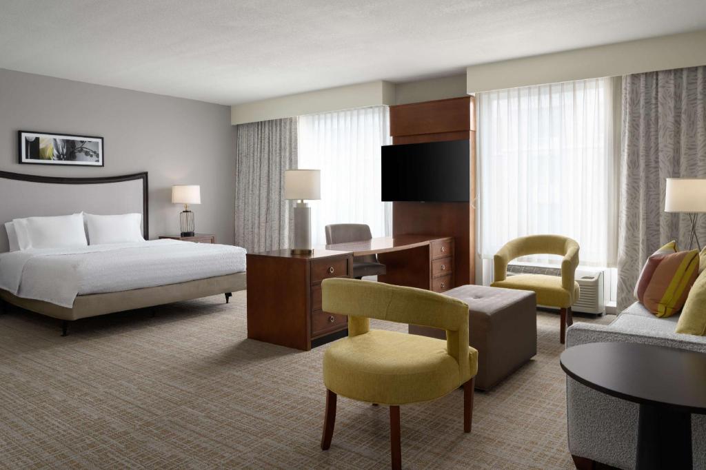 STUDIO, KING BED, BATHTUB, ACCESSIBLE