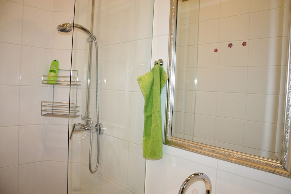 GoVienna Belvedere Apartment 18/19