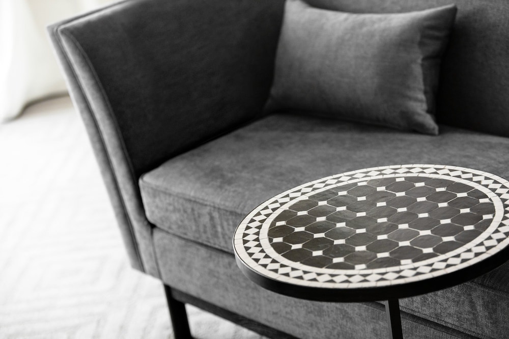 Kimpton Hotel Fontenot 24/79