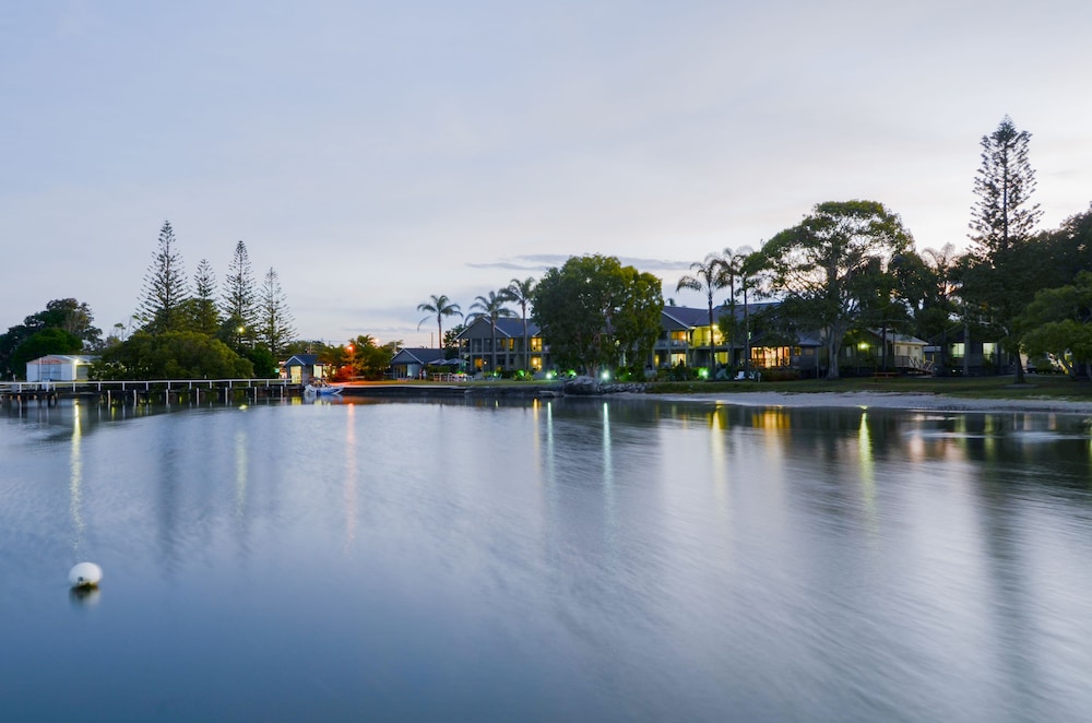 Moby Dick Waterfront Resort Motel 61/67