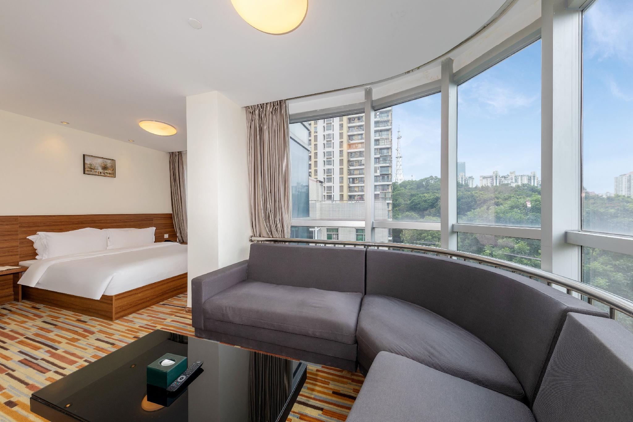 Calais Hotel 31/42