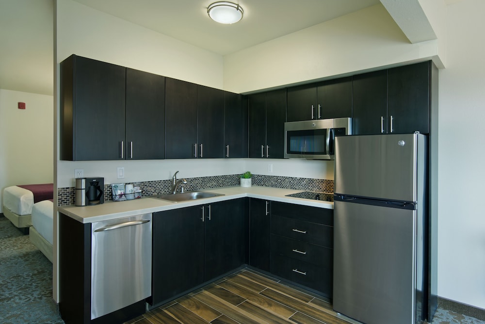Oxford Suites Sonoma County - Rohnert Park 7/44