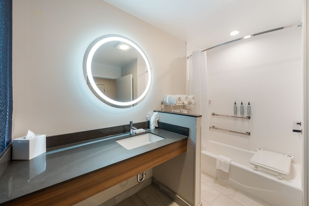 Fairfield Inn & Suites by Marriott Columbus Canal Winchester 18/20