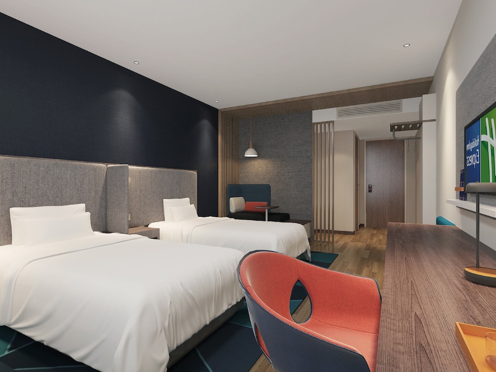 Holiday Inn Express Pengzhou Downtown 18/71