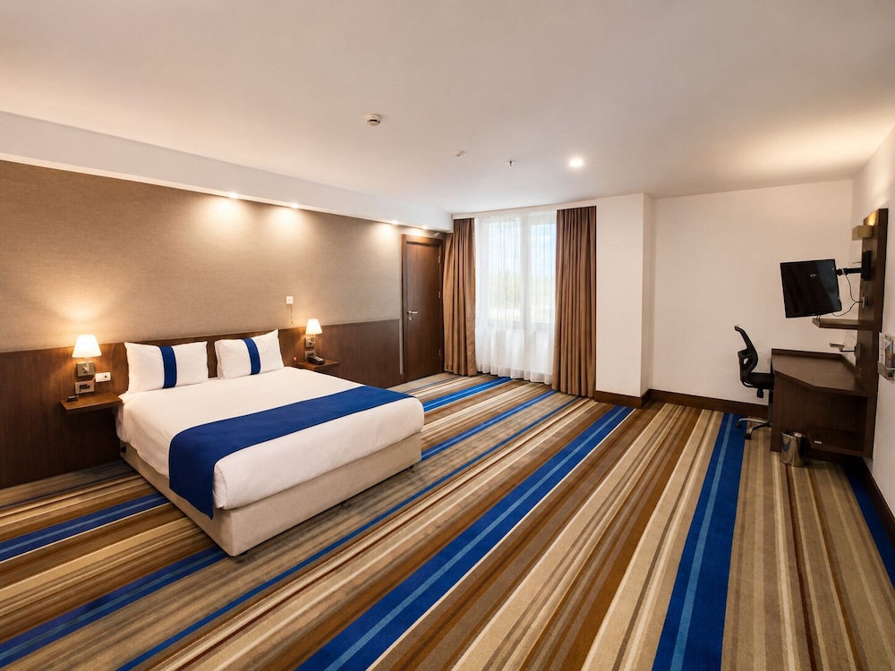 Liv City Hotels 27/69