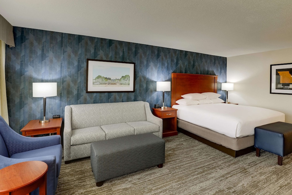Drury Inn and Suites St Louis St Peters 36/50
