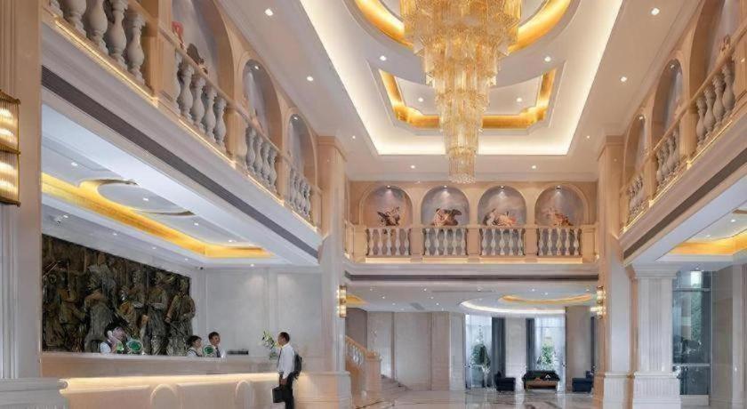 Vienna Hotel (Foshan Yihuan Lishui) 16/60