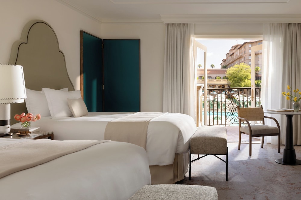Lanai, 2 Queen Beds, Pool View, Balcony