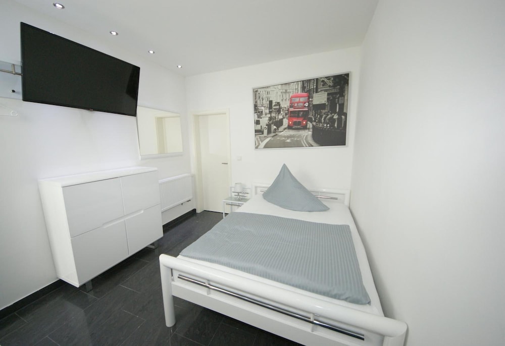 Hotel am Rosenplatz 16/51