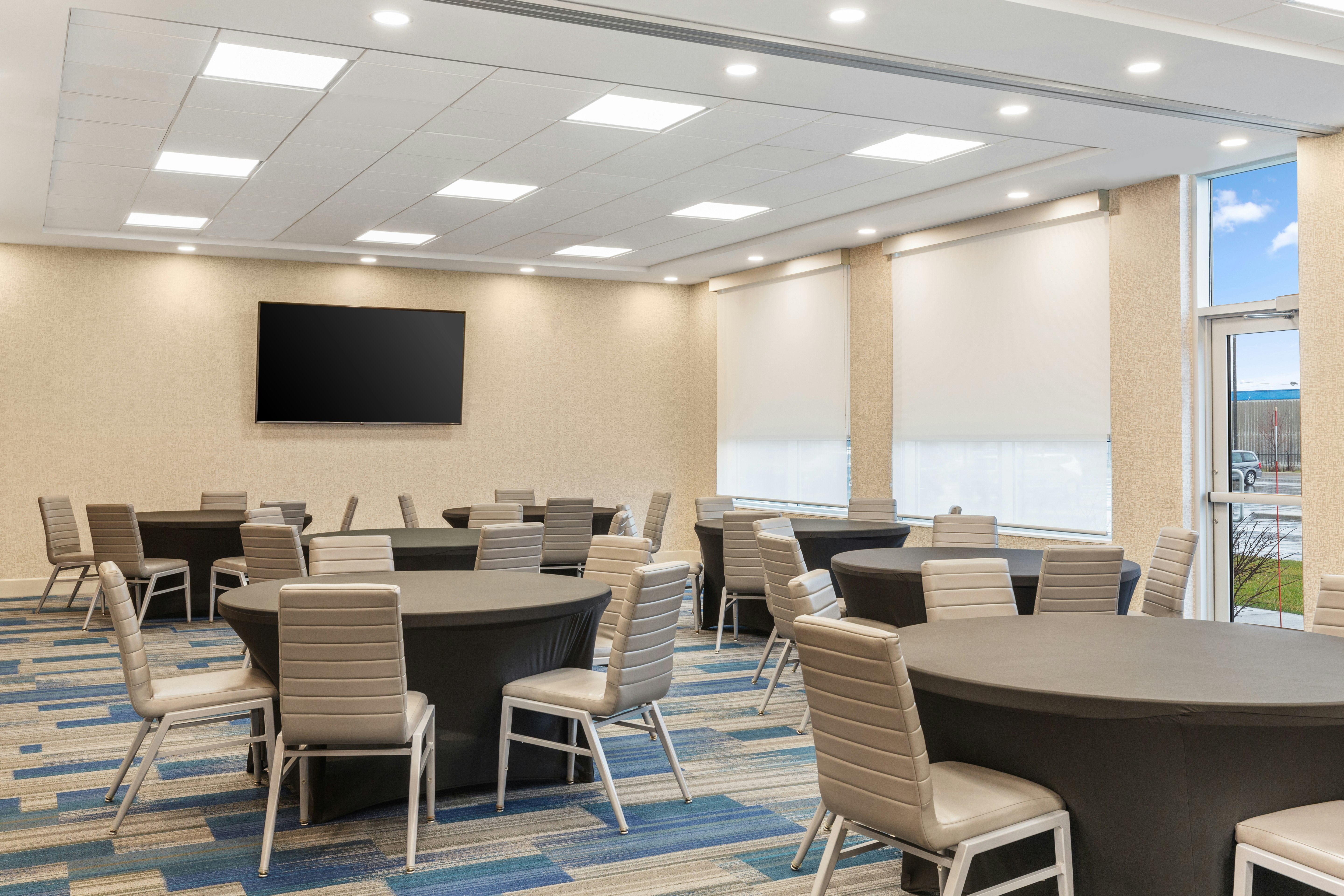 Holiday Inn Express And Suites Collingwood 54/73