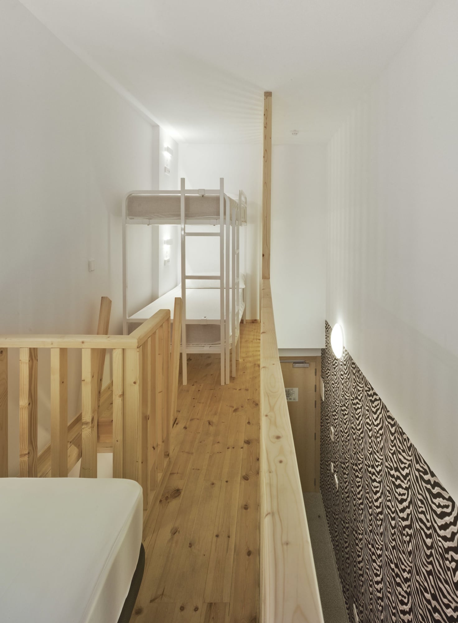 MIXED DORM, STANDARD, 4 BEDS